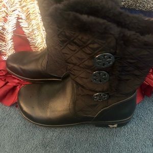 Alegria Boots